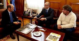Louz�n, Mu��o y Allo, ayer, en la Diputaci�n de Pontevedra.
