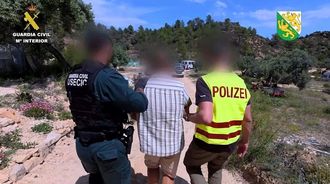 Momento de la detenci�n de hombre acusado de la muerte de su pareja en Suiza