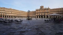 La plaza mayor de Salamanca, pr�cticamente vac�a esta ma�ana