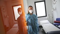 Eva Brey, directora de la Cl�nica Artros, habla del reto que supuso adaptar los protocolos en tiempo r�cord