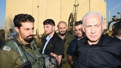 El primer ministro israel�, Benjamin Netanyahu, visita a la Divisi�n 98 de las Fuerzas de Defensa de Israel.