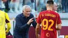 Jos Mourinho y Stephan El Shaarawy.Jos Mourinho y Stephan El Shaarawy durante el Roma - Monza
