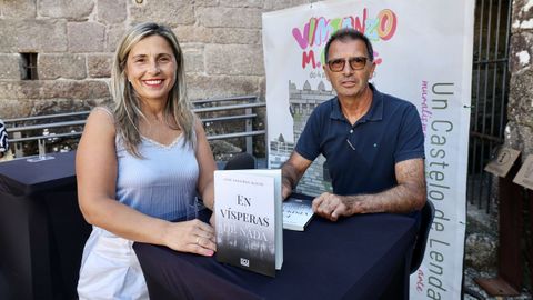 Jos� Pardi�as Alvite, coa alcaldesa, M�nica Rodr�guez.