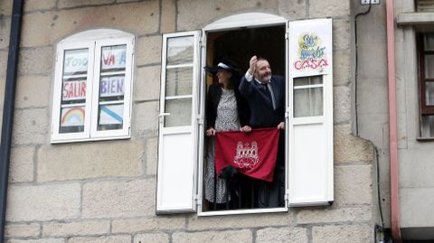 Celebraci�n de las bodas de oro de Ceferino y Sinda en la Calle de la Alegr�a