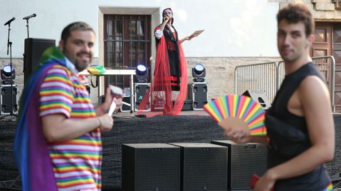 La gala se celebr� en Mazarelos con varias actuaciones.