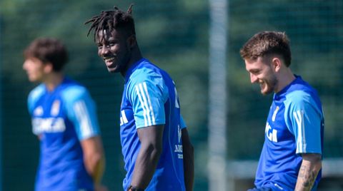 Obeng, junto a Viti, en El Requex�n