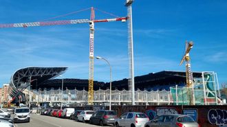 Obas de las grada de Gol del estadio de Bala�dos.