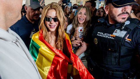 Shakira, este lunes a su llegada al aeropuerto de Madrid