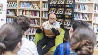 Francisco Castro retorna � edici�n co proxecto Mol�culas