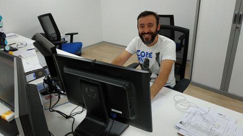 Juan Oti trabaja como delineante proyectista en CT Ingenieros