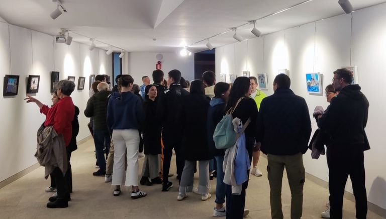 A inauguración da exposición no auditorio municipal