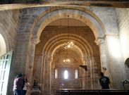 Todas las iglesias de la ruta del rom�nico de Pant�n -en la foto, Eir�- figuran en el cat�logo. 