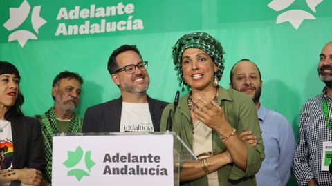 Teresa Rodr�guez, que est� pasando por un tratamiento de quimioterapia, durante las pasadas elecciones andaluzas
