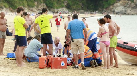 Un baista fallece ahogado en una playa de Viveiro