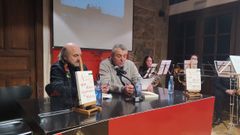 Presentaci�n do poemario de Ces�reo S�nchez Iglesias, � esquerda, en Celanova