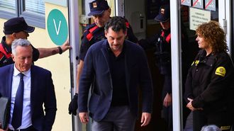 Jonathan Andic, hijo del fundador de Mango, saliendo de los juzgados de Martorell tras ser detenido por la polic�a.