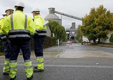 Los trabajadores celebrar�n esta ma�ana una nueva asamblea en la factor�a de Oural.