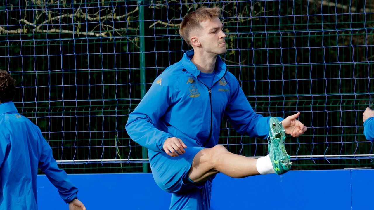 Vota y opina: ¿Debe seguir Arnau Comas como titular en el Deportivo en el duelo ante el Ceuta?