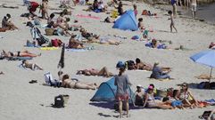 Aspecto de la playa de Riazor ayer al mediod�a 