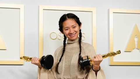Chlo Zhao, ganadora del scar a la mejor direccin por Nomadland, que tambin se llev el premio a la mejor pelcula