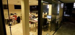 Los trabajadores llevan un a�o, tras la dimisi�n mayoritaria del pleno, pr�cticamente imposibilitados para poder realizar sus funciones. 