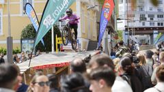 Un momento del tramo urbano del Enduro Monte Castelo, en el 2025.