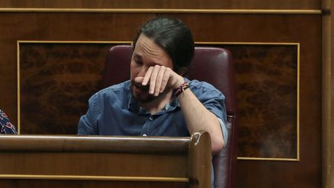 Pablo Iglesias rompe a llorar en el Congreso