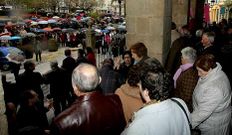 La manifestaci�n en Ribadeo, en abril de 2002, por el asilo.