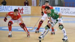 Jordi Adroher (derecha), en un partido entre el Liceo y el Benfica.