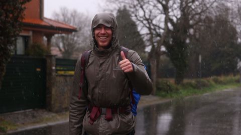 A pesar de la lluvia, los peregrinos mantienen el buen humor