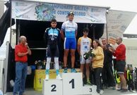 Mart�n Bouzas, en lo m�s alto del podio, en Sandi�s. 