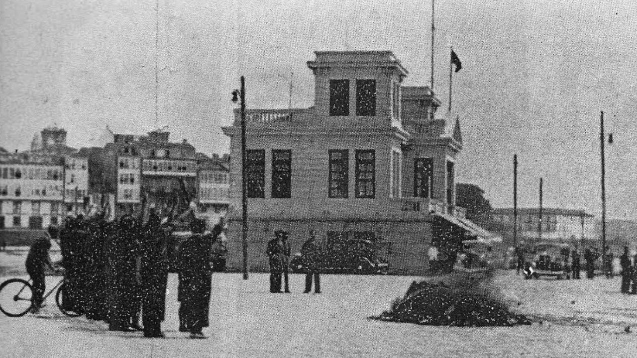 El Congreso pide investigar el «bibliocausto» franquista, con la primera gran quema de libros en Galicia en 1936