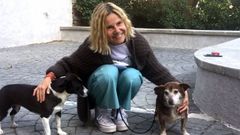 Chocolate, el perro rescatado de la protectora de Ordes que enamor a Eugenia Martnez de Irujo