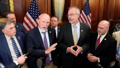 Miembros republicanos de la C�mara de Representantes hablan con la prensa sobre los recortes de impuestos impulsados por el presidente Trump