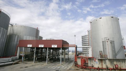Ning�n otro espacio portuario, a excepci�n de la terminal de Ferrazo, posee un plan de prevenci�n de riesgos para la manipulaci�n de combustible