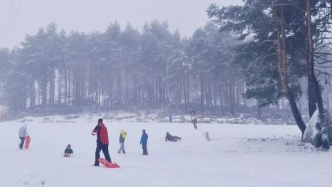 Este sbado ya hubo turistas que se acercaron a la estacin, pero este domingo estarn abiertas dos pistas