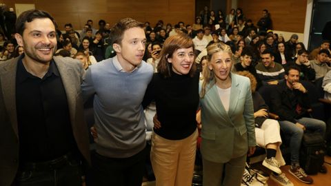 Paulo Carlos López, Íñigo Errejón, Marta Lois y Yolanda Díaz, en el encuentro en Ciencias Políticas en Santiago.