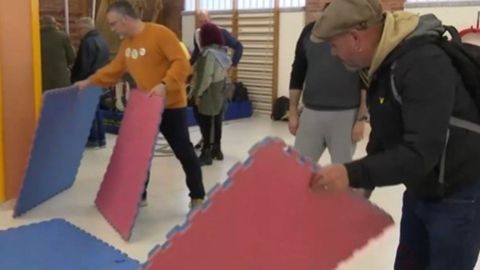 Una imagen del encierro de los sindicatos en el colegio de Oviedo