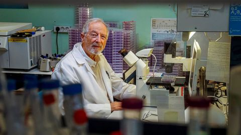 El virólogo y profesor de Investigación del CSIC en el Centro Nacional de Biotecnología (CNB-CSIC), Luis Enjuanes Sánchez, director del desarrollo del prototipo