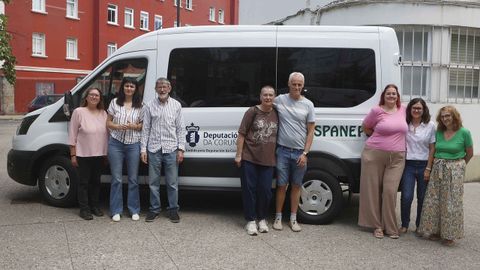 Nuevo coche de la Diputaci�n de A Coru�a para Aspaneps