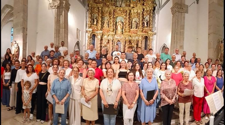 Ensayo de la Coral Polifnica de Ribadeo para el concierto del 70 aniversario