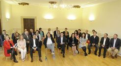 La continuista lista del PP de Lal�n, pese a 14 novedades en 31 puestos, tiene 44 a�os de media. 