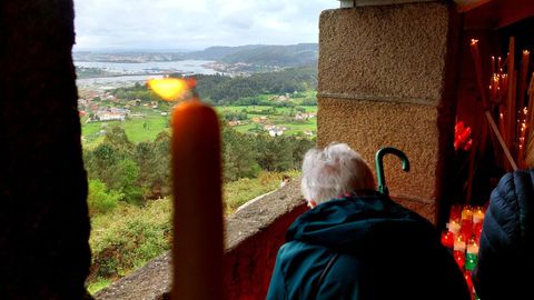 Chamorro, con el valle de Serantes al fondo.