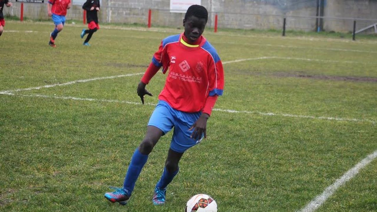 Conmoción y dolor en Muxía por la trágica muerte del joven futbolista