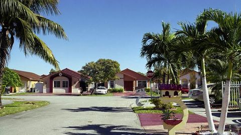 �Hialeah III-Real Estate Levels�, de Rossell Messeguer