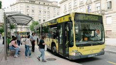 La oposicin denuncia que los nuevos buses tienen menos capacidad que los viejos (en la foto).