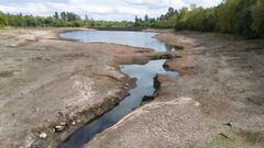 Imagen que presentaba el pasado viernes el embalse de San Xo�n, en Guitiriz, con bajo nivel