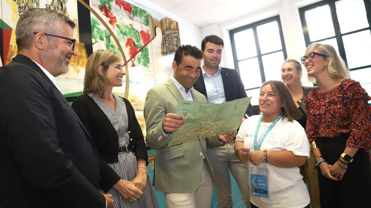 La oficina de turismo estradense de la Casa das Letras renueva su Q de Calidad Turística