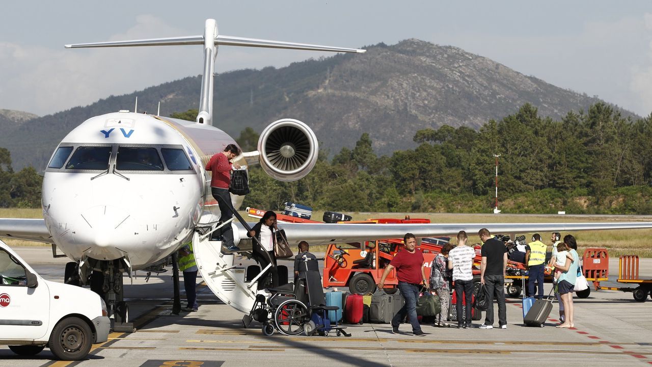 Programan dos vuelos chárter entre el aeropuerto de Peinador y Marruecos para octubre y noviembre