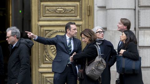 Miembros de la Comisión de Venecia, durante una visita al Congreso.
